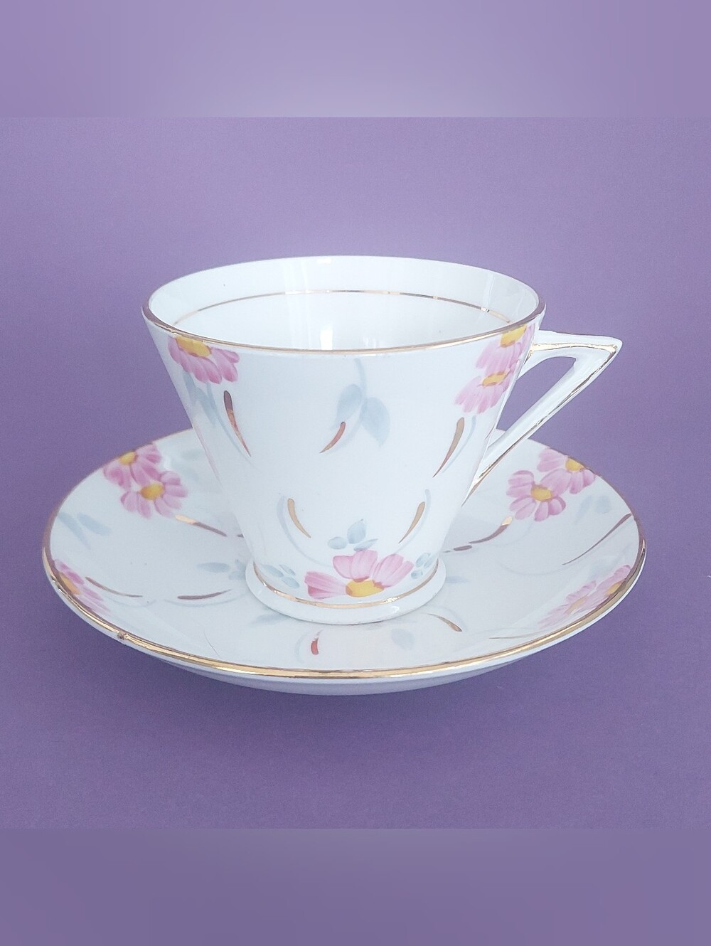 Vintage 1930s Phoenix China Triangle Handle Teacup Saucer Art Deco English MCM